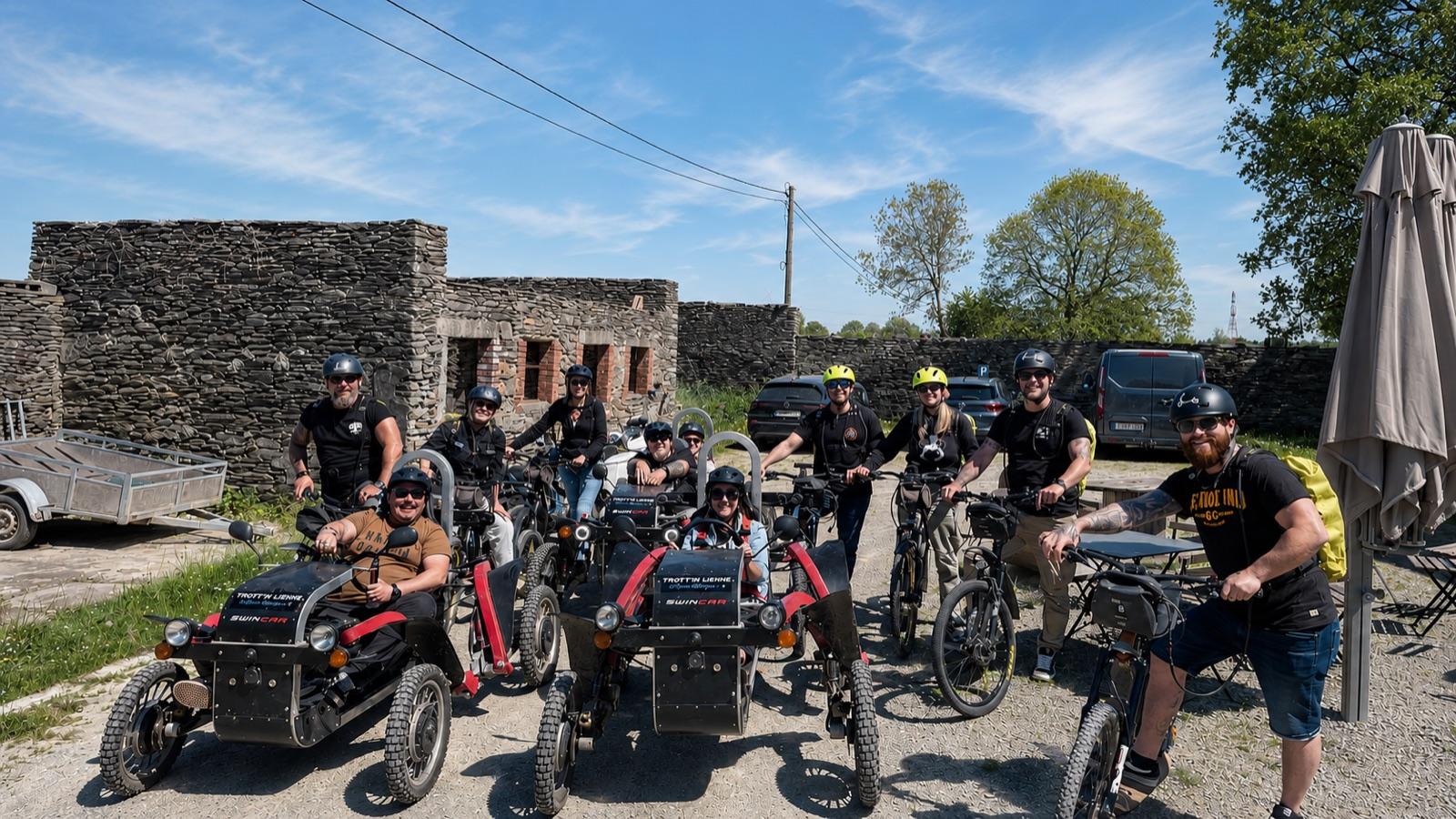 Groupe en trottinettes électriques tout-terrain et e-buggys chez Trott'In Lienne